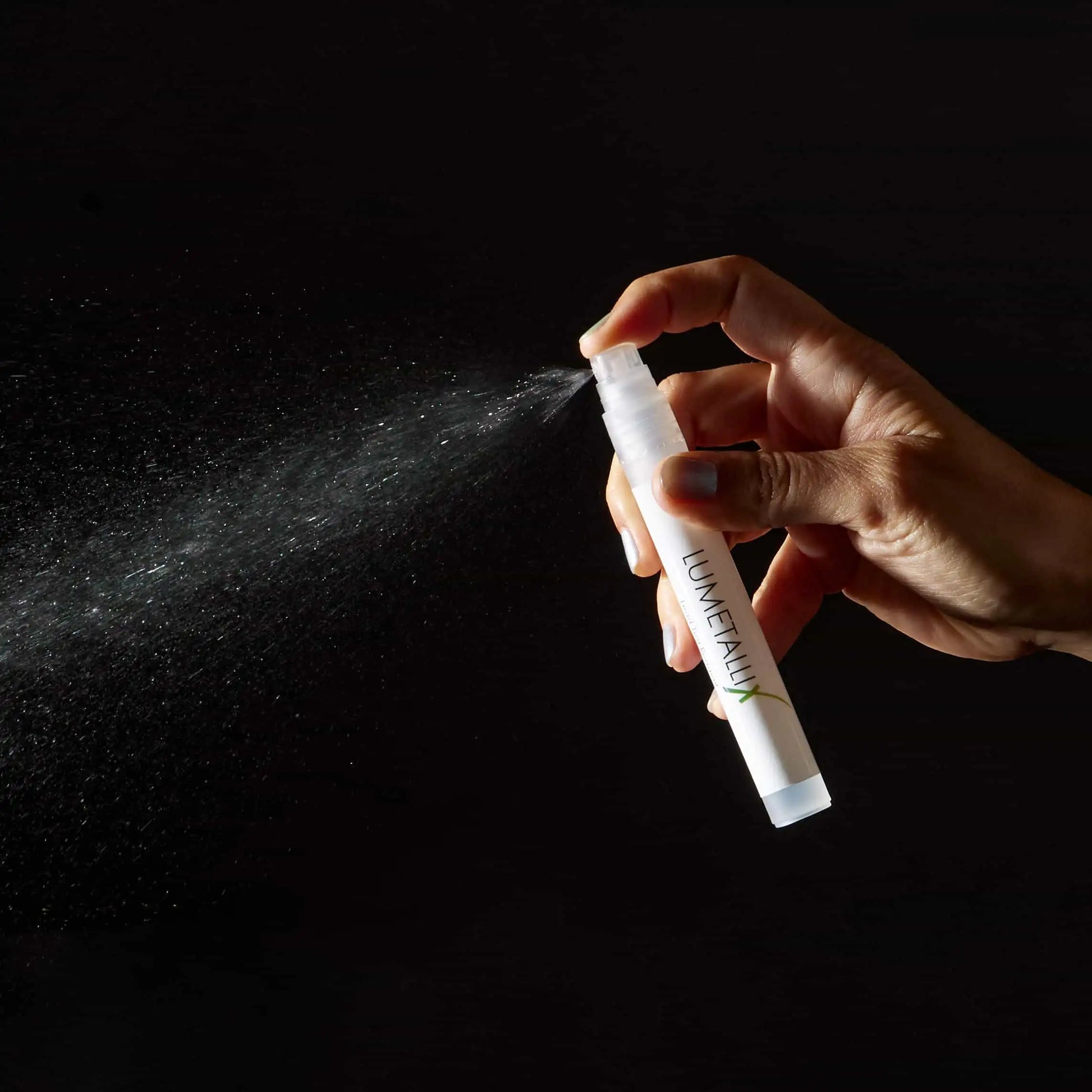 Spraying lead checker bottle